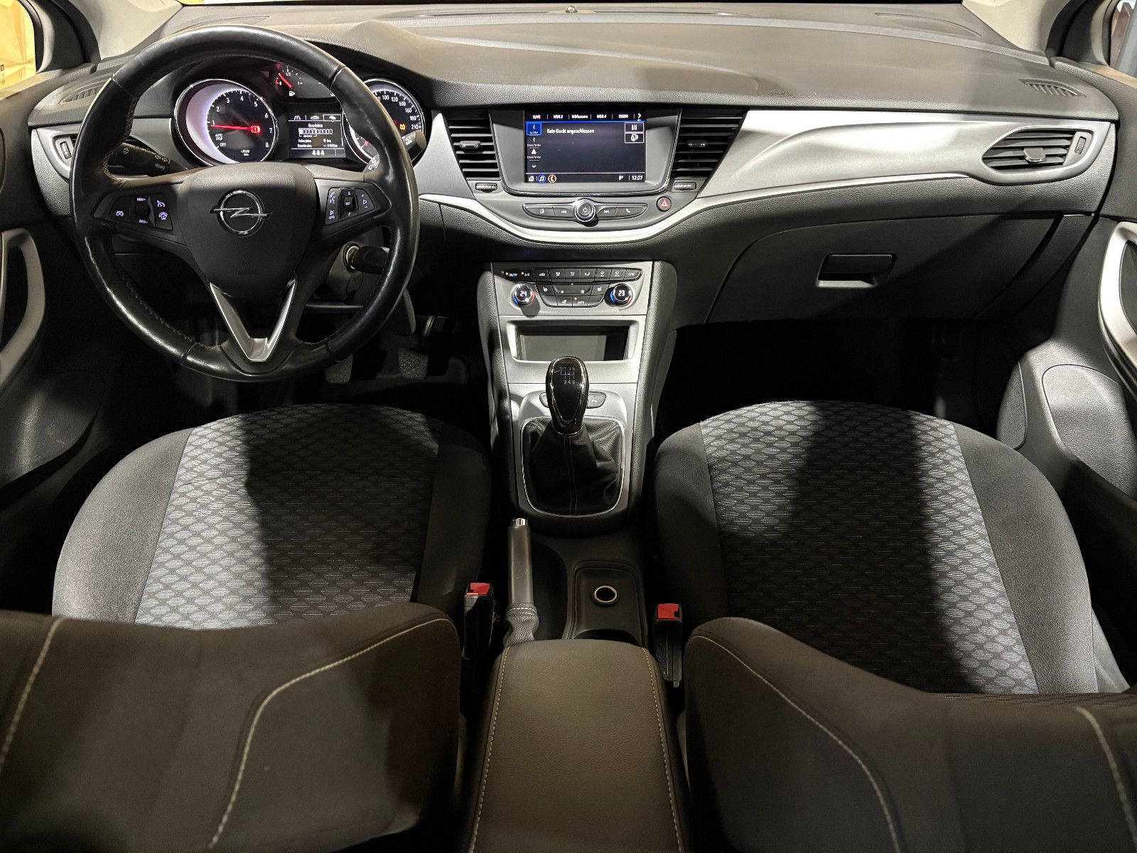 Fahrzeugabbildung Opel Astra K Sports Tourer Edition/APPLE-CAR/SHZ/KLIM