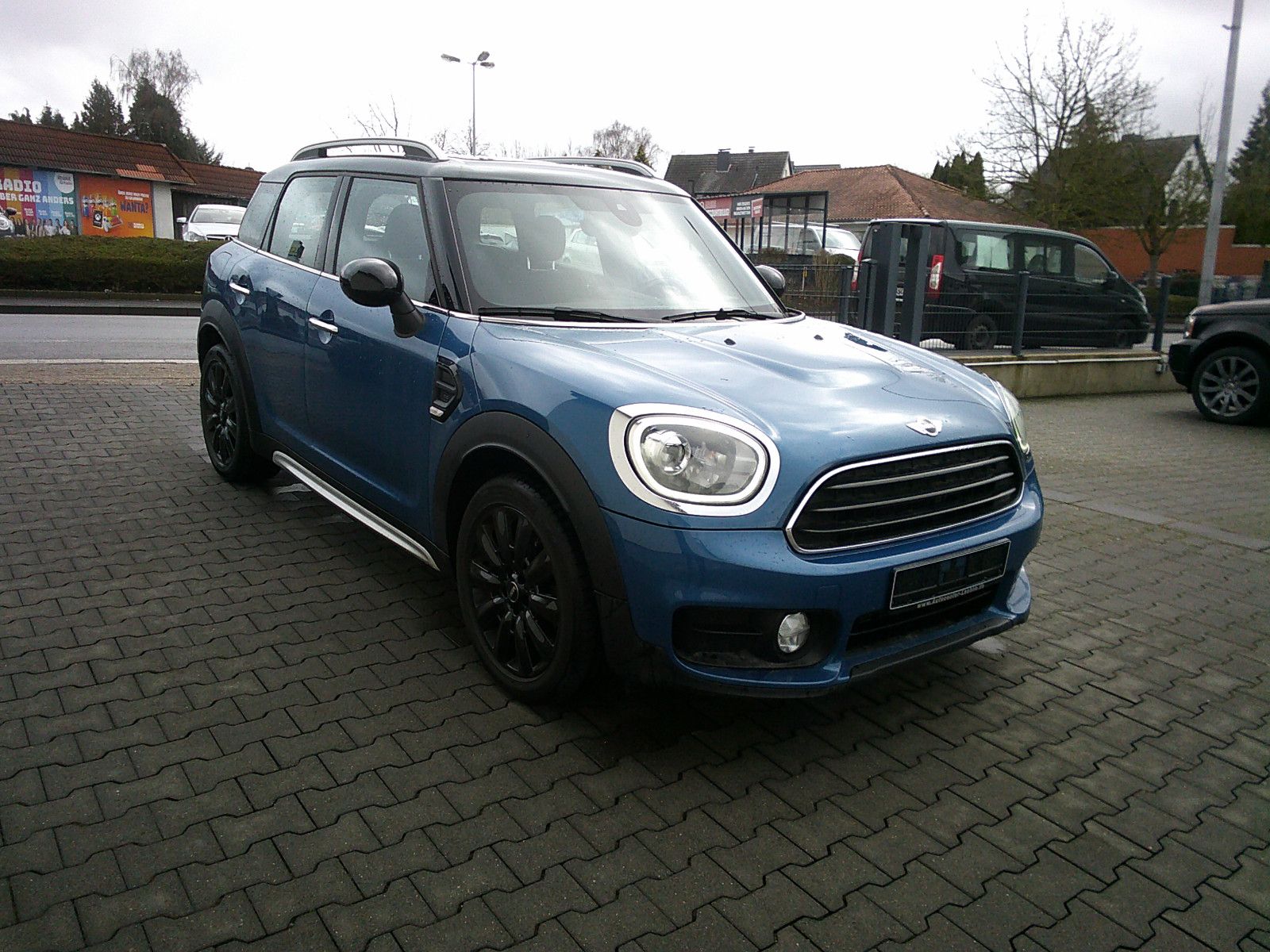 Fahrzeugabbildung MINI COOPER Countryman Cooper / Pepper