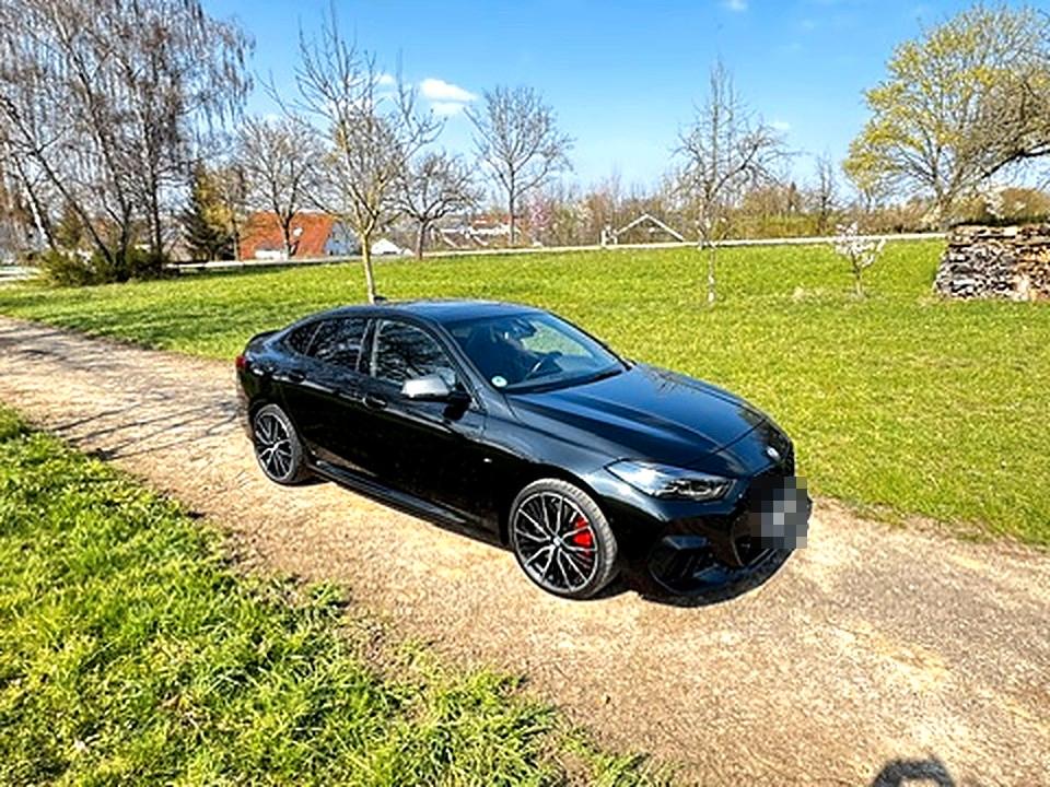 BMW M235