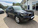 Volvo XC40 T2 Core  Anhängerzug - gebrauchte Volvo XC40 aus dem Jahr 2023
