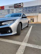 Honda Civic 1.5 VTEC Turbo Sport Plus  - Honda Civic: Sport Plus