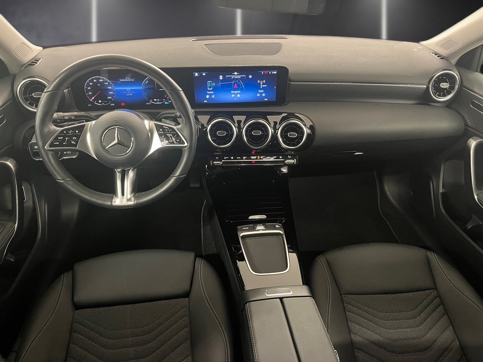 Fahrzeugabbildung Mercedes-Benz A 250 e Progressive*AHK*Distro*Totwink*11kW*LED*