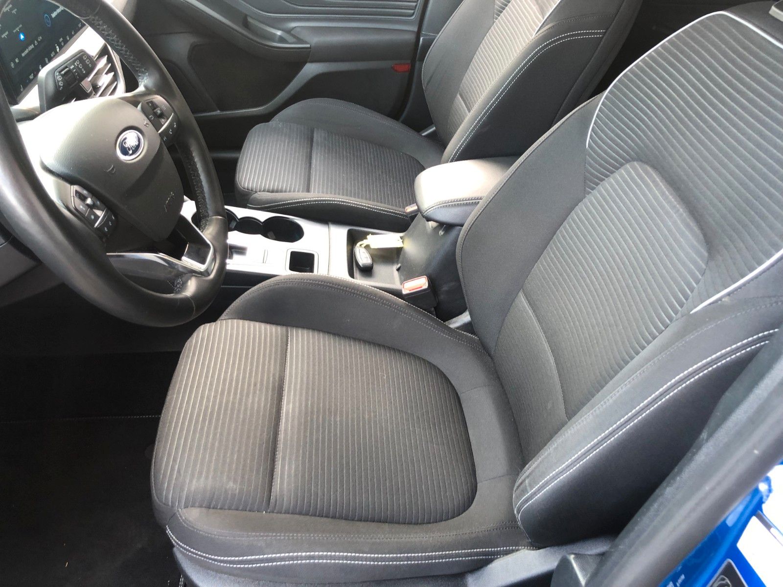 Fahrzeugabbildung Ford Focus Turnier Titanium X