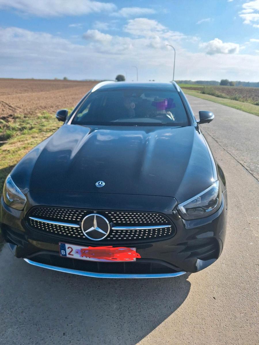 Mercedes-Benz E 200