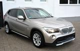 BMW X1 20 i Bi-Xenon Navi Scheckheft Kl-Aut AHK PDC - BMW: bis 10000 Euro