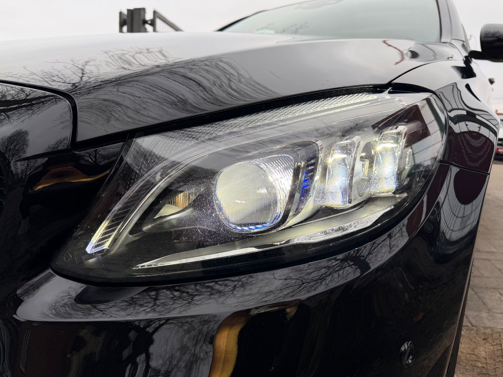 Fahrzeugabbildung Mercedes-Benz C 220 AMG*PANO*BURMESTER*360°KAM*MEMO*ACC*LED*