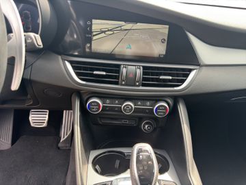 Alfa Romeo Giulia Veloce Q4 2.0 Turbo 16V Kam.+KeyLess+SHZ