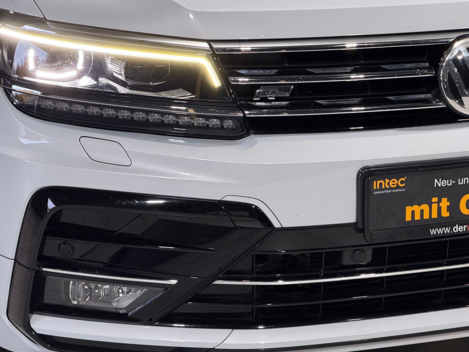 Fahrzeugabbildung Volkswagen Tiguan Allspace Highline 4Motion/R-LINE/PANO/LED