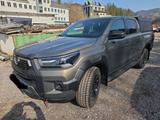 Toyota Hilux 2.8 D-4D Double Cab Invincibl... - gebrauchte Toyota Hilux aus dem Jahr 2024