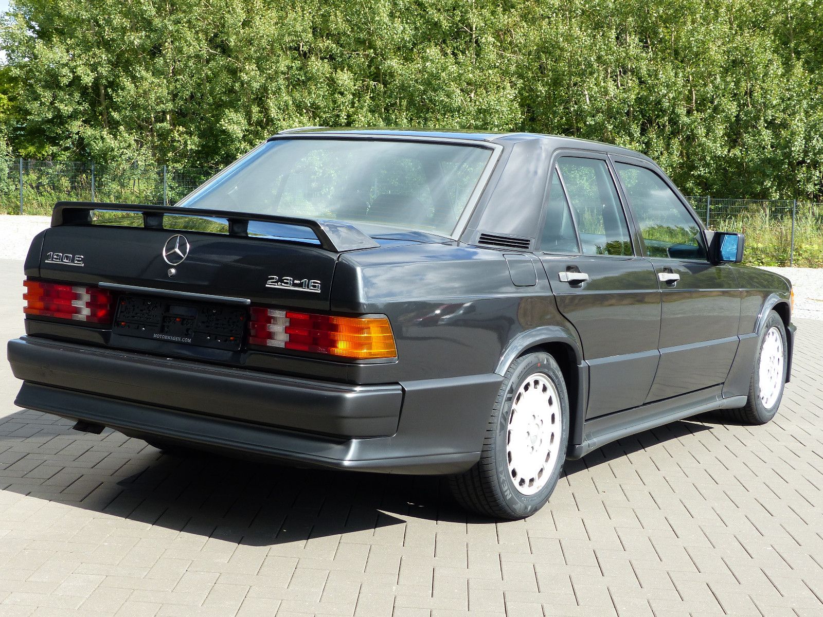 Fahrzeugabbildung Mercedes-Benz 190 E 2,3 16 V * 1.Hand* Erstlack*