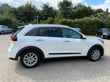 Kia 1.6 GDI 2WD Aut. Vision neuer Service 1 Ja... - Kia Niro: Privatanbieter