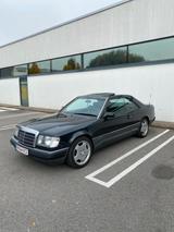 Mercedes-Benz W124 300CE-24v Coupe - Mercedes-Benz 300: Ce 24v