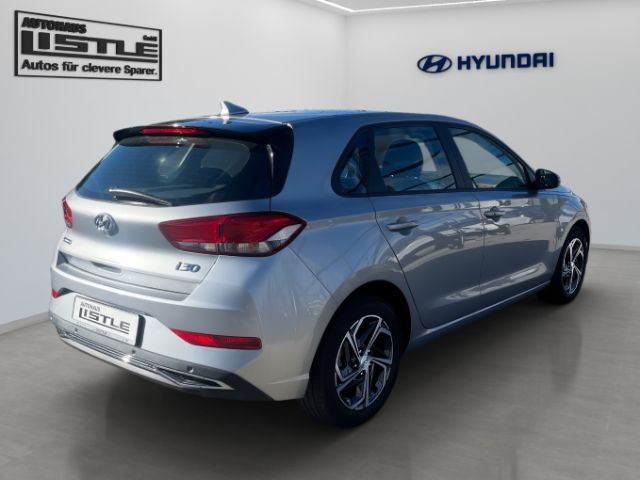 Fahrzeugabbildung Hyundai i30 1.0 T-GDI +CARPLAY+KLIMA+SHZ+RFK+PDC+TEMPOMA