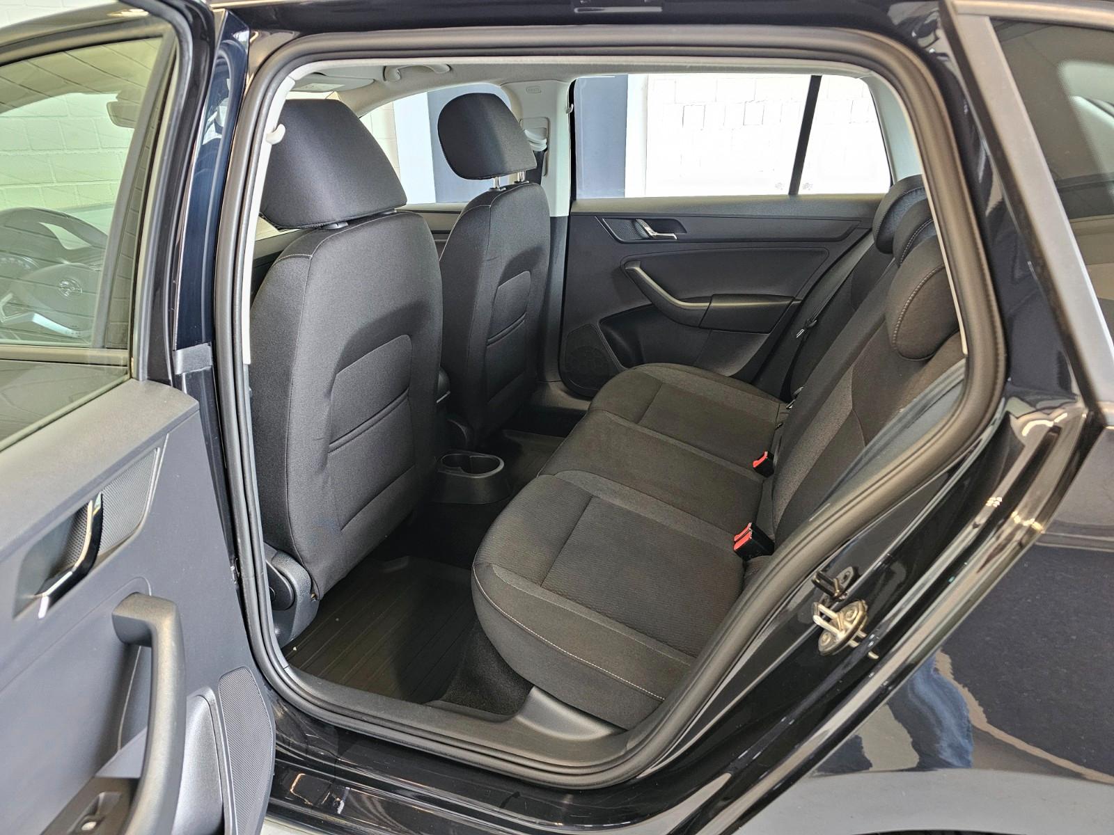 Skoda Rapid 2015 — photo 10