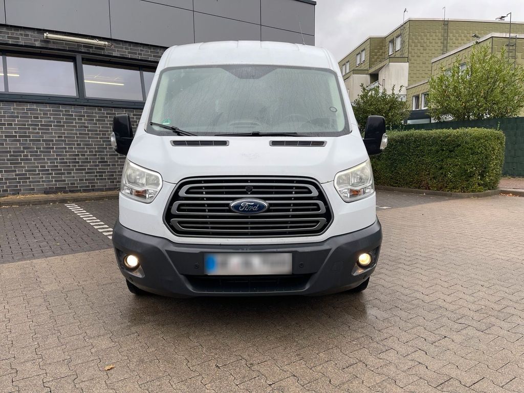Image of Ford Transit