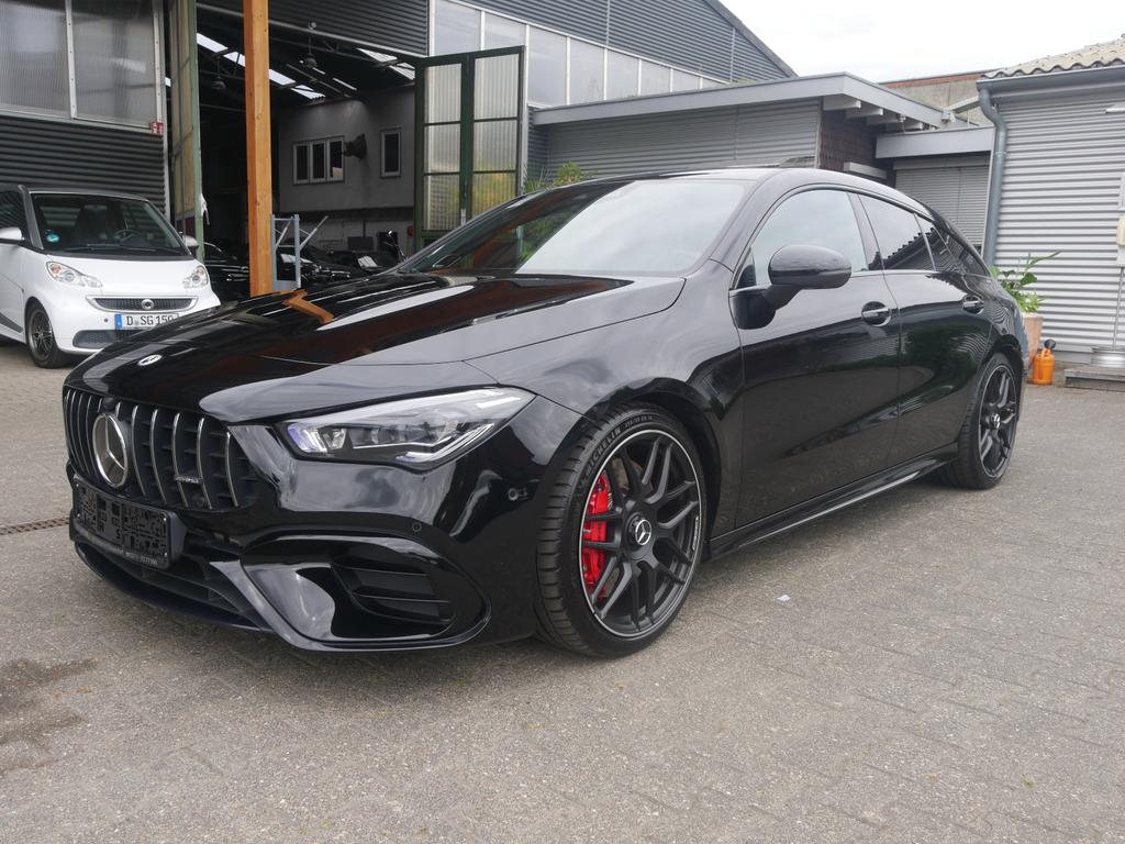 Mercedes-Benz CLA 45 AMG Shooting Brake