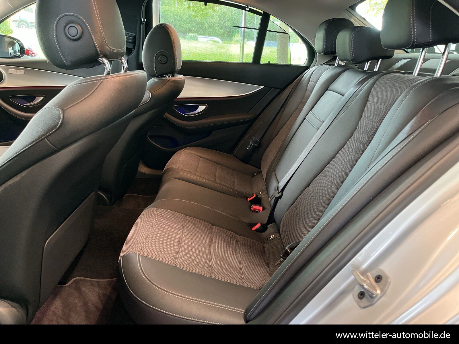 Mercedes-Benz E 220 d EXCLUSIVE LED/AHK/PANO/360°/Navigation foto 7