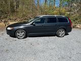 Volvo V70 D3 Summum/Autom/Leder/scheckheftgepflegt - gebrauchte Volvo V70 aus dem Jahr 2010