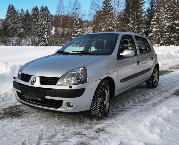 Renault Clio Dynamique 1.6 16V 1.5 dCi