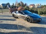 BMW i8 Roadster - - schwarze BMW i8