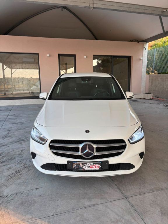 Image of Mercedes-Benz B 180