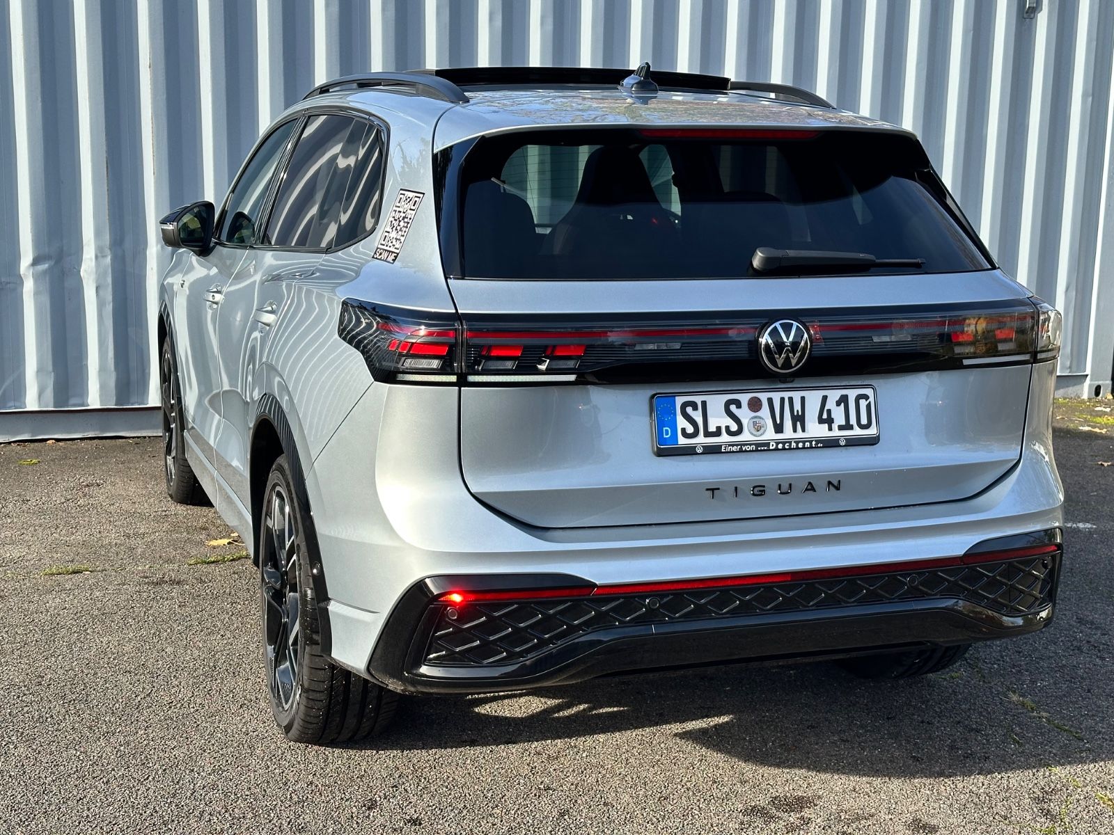 Fahrzeugabbildung Volkswagen Tiguan 1.5 eTSI R-Line*Panorama-Dach*AHK*SHZ*LHZ