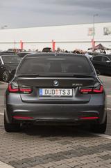 BMW F30 330i M Performance  - BMW 330 mit Benzin-Antrieb: Limousine, 330i