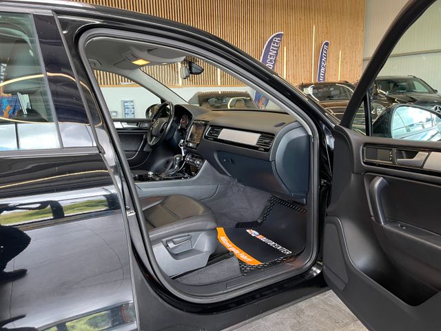 Volkswagen Touareg V6 TDI BMT DSG *NAVI*XENON*LEDER*DAB*