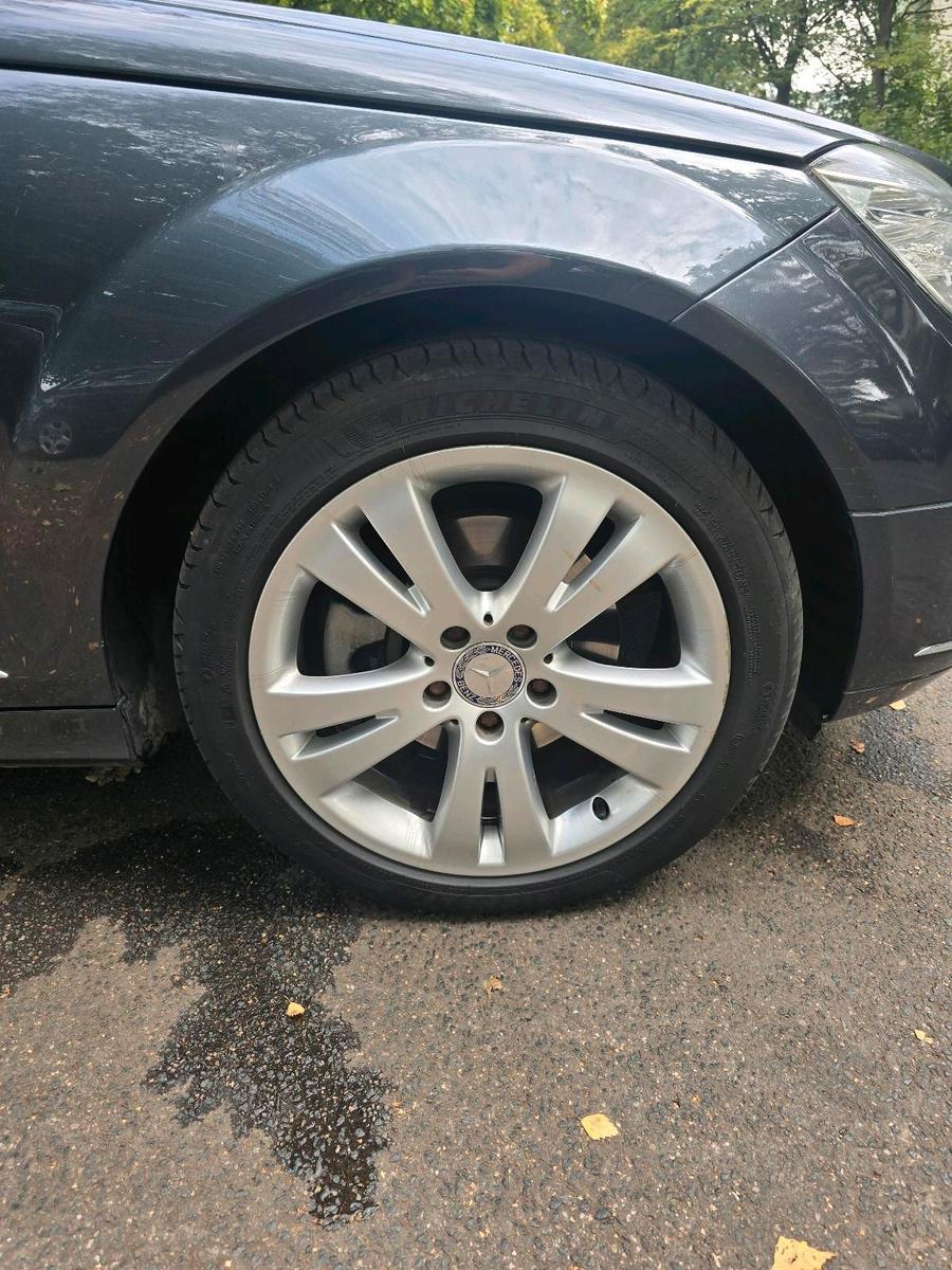 Mercedes-Benz C200 2011 — photo 14