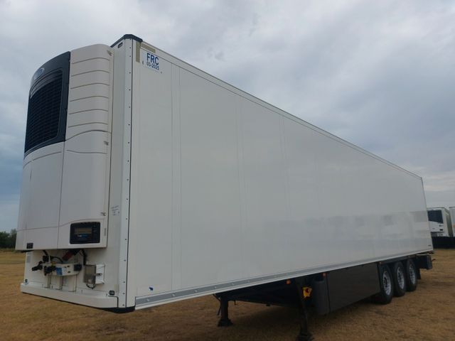 Schmitz Cargobull SKO 24 Carrier Vector 1550 Doppelstock