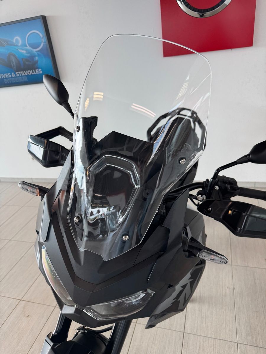Fahrzeugabbildung Honda Africa Twin CRF 1100 ES, elektrisches Fahrwerk