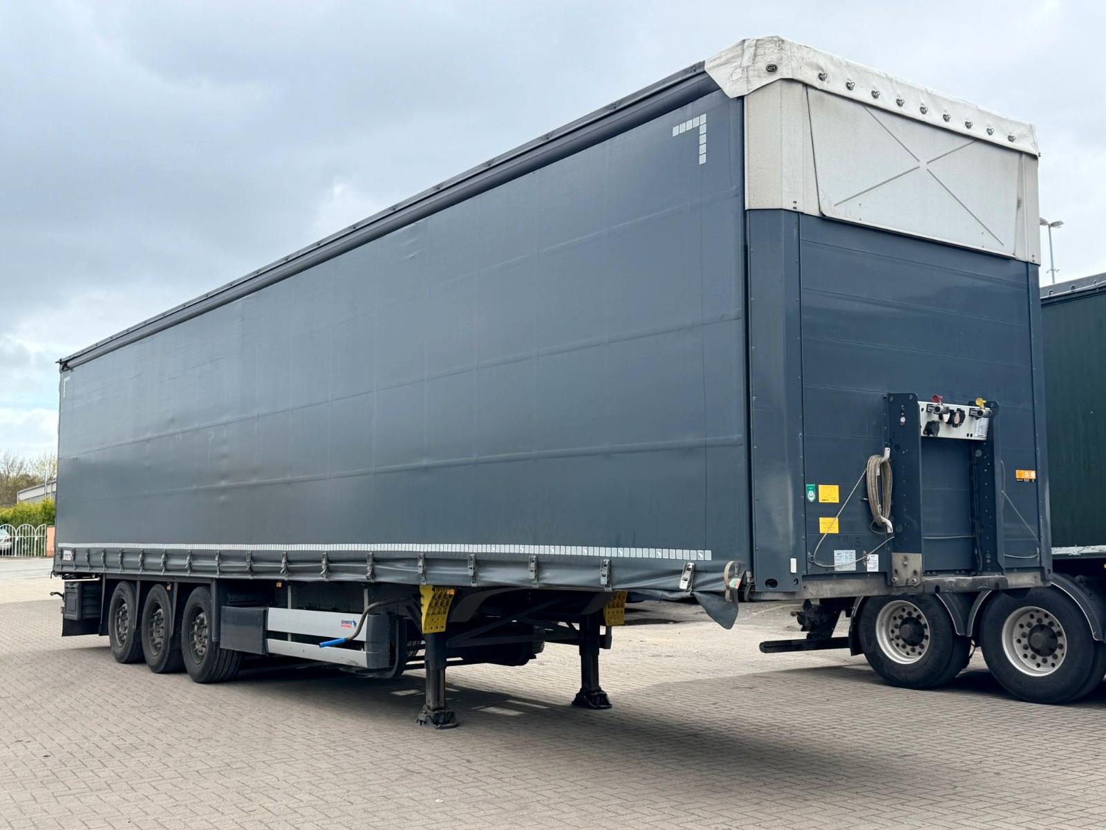 Schmitz Cargobull SCB*S3T Standard Plane 3 Achsen 2019