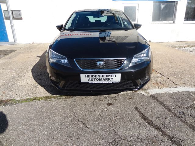 Fahrzeugabbildung Seat Leon Style/Automatik/1.Hd/Navi/PDC/80TKM/