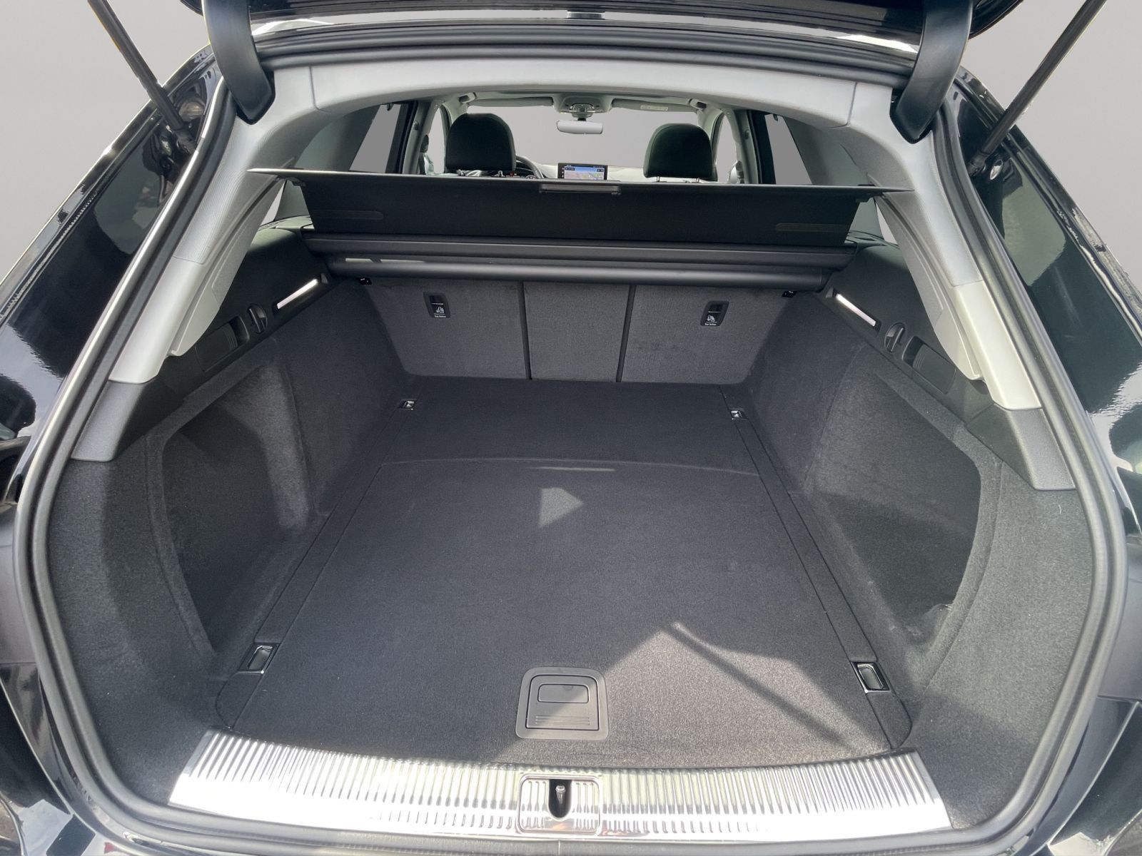 Audi A4 - Bild 20
