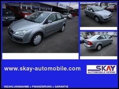 Fahrzeugabbildung Ford Focus Ghia Navi Tempo Klima Leder SHZ