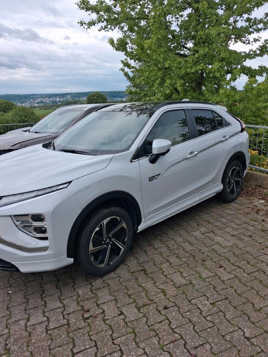 Mitsubishi Eclipse Cross Plug-in Top 2,4 MIVEC 4WD, Leder