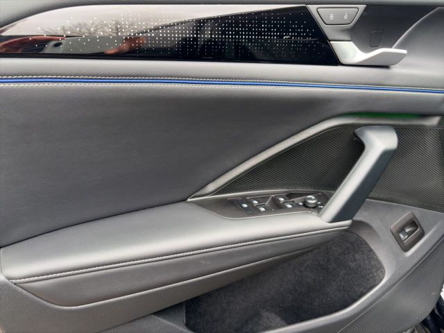 Tiguan R-Line 2.0 TDI 4M HuD/AHK/STHZ/PANO/LM20