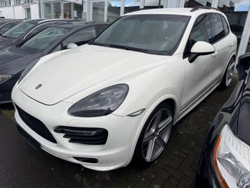 Porsche Cayenne - 3