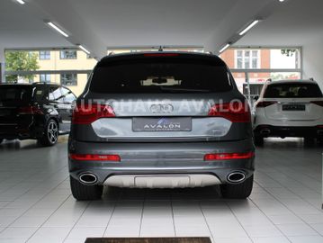 Audi Q7 - 11