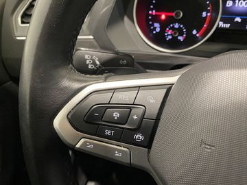 Volkswagen Tiguan - 12