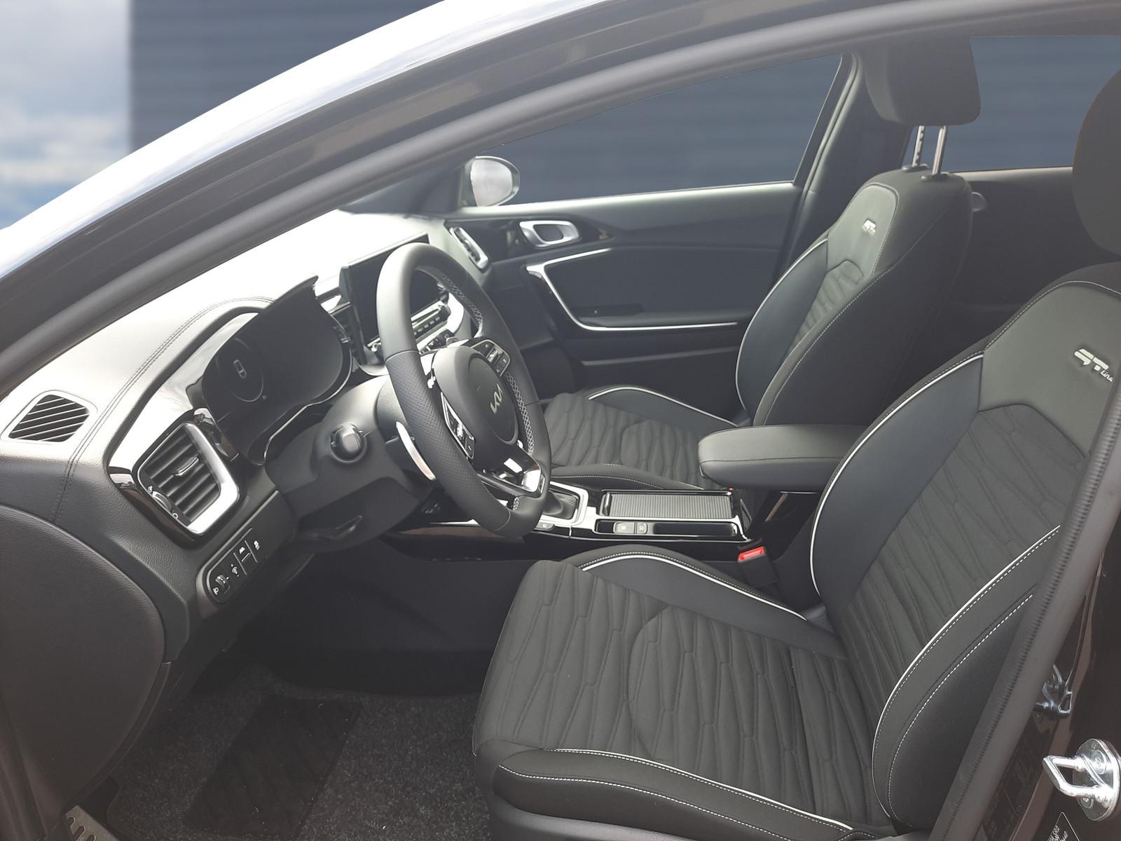 Kia ProCeed 1,5 T-GDI DCT GT-Line Navigation LED