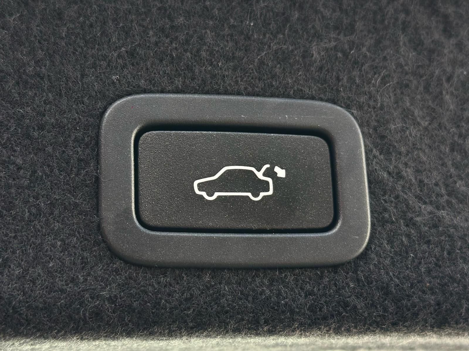 VOLVO XC60 2.0 D3 MOMENTUM XENON#FH#NAVI#PDC#VIRTUAL - Image 23