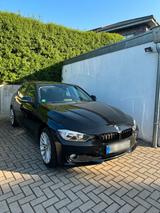 BMW 318d 2012 - BMW 123 aus 2012