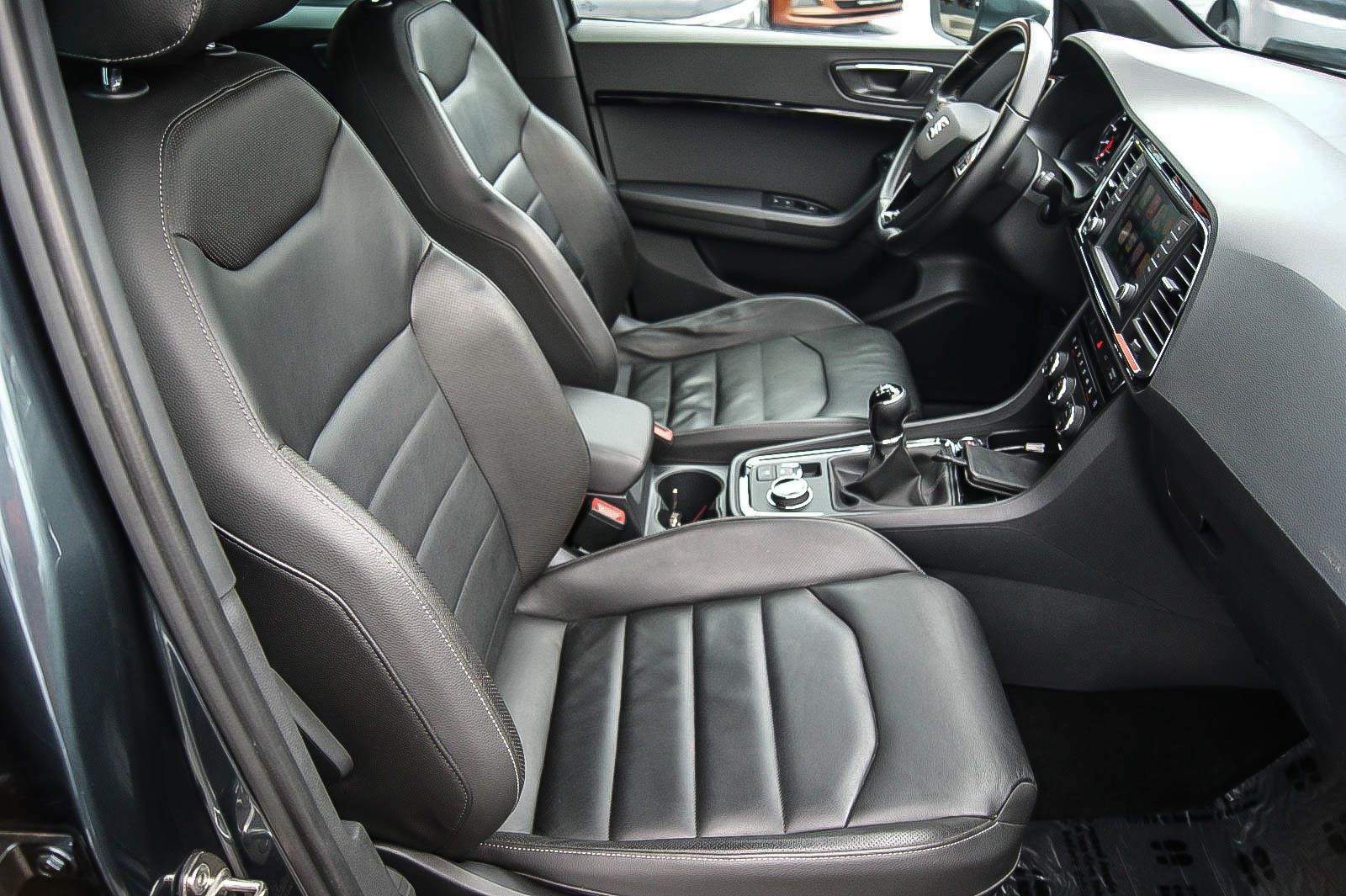 Fahrzeugabbildung SEAT Ateca 1.4TSI Xcellence LEDER NAVI 360°KAMERA ACC