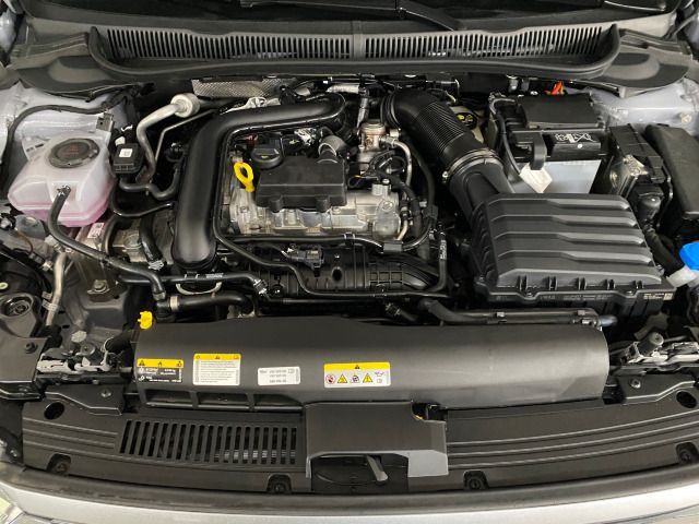 Polo R-Line 1.0 TSI KAMERA+ACC+SHZ