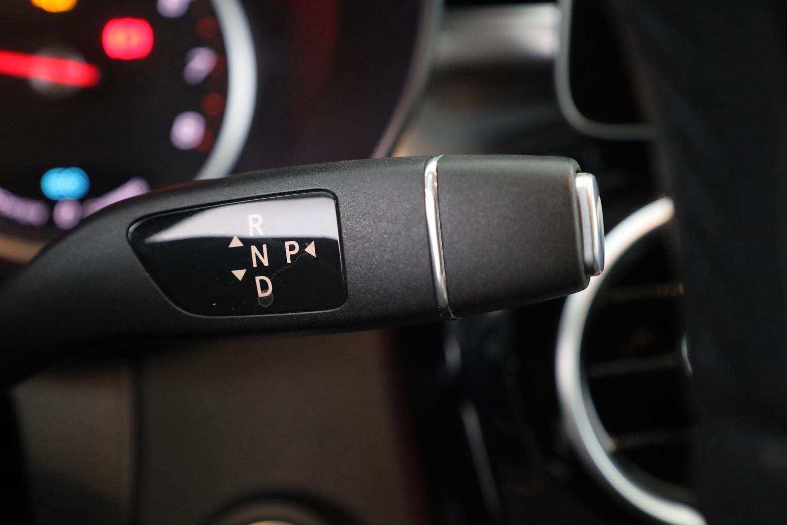 Mercedes-Benz C200 T 4Matic Avantgarde LED Navi PDC