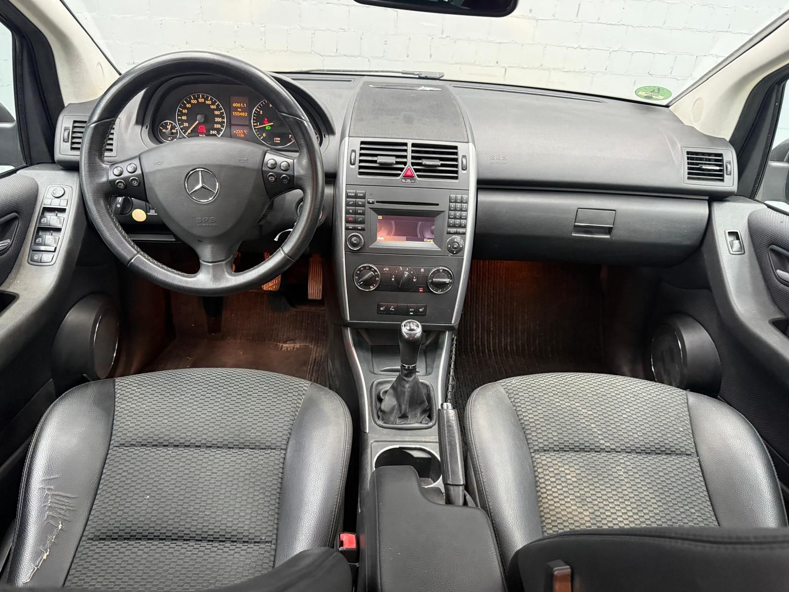Mercedes-Benz A 160 BlueEFFICIENCY  PANORAMA | KLIMA | PDC – Bild 13