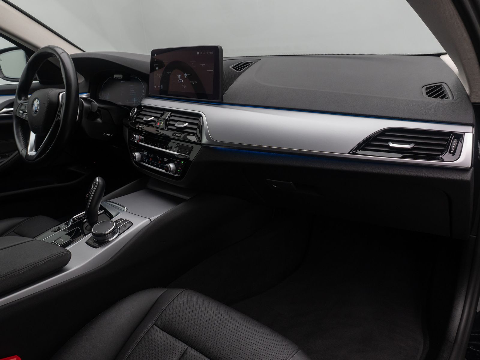 Fahrzeugabbildung BMW 530e xD ACC Laser HUD DAB Kamera 4xKlima Sport