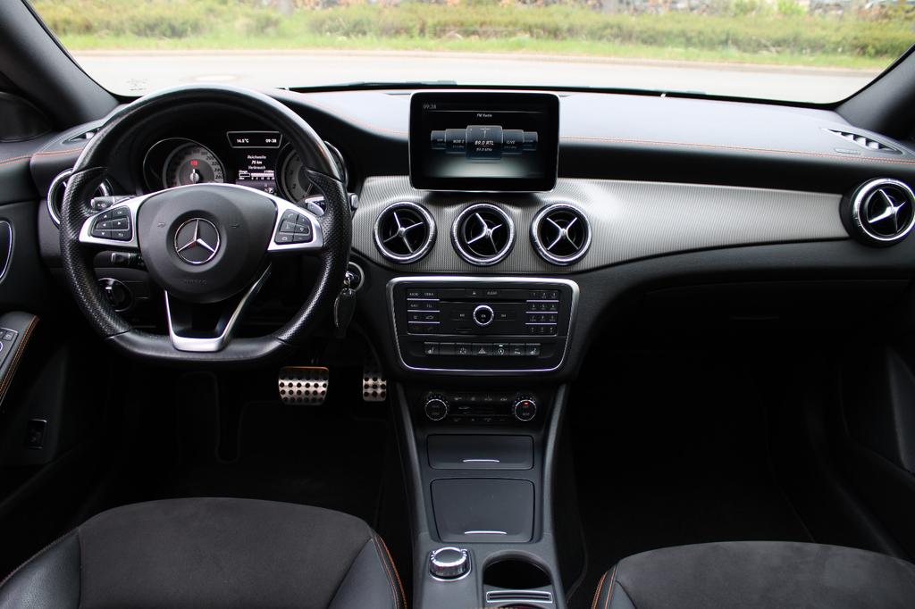 Mercedes-Benz CLA 250