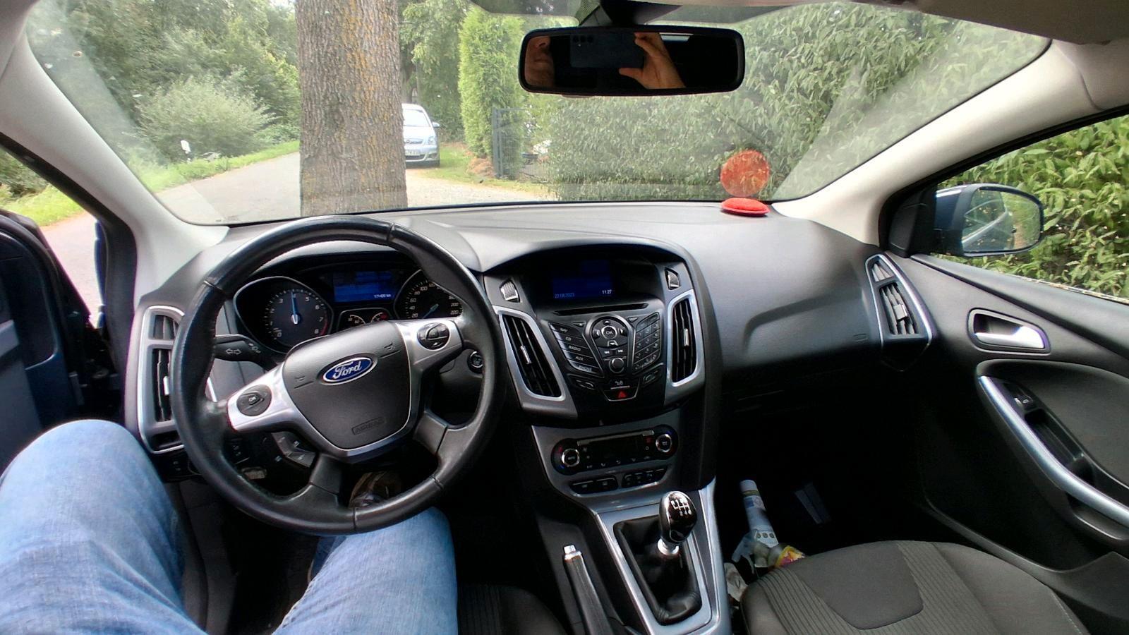 Ford Focus 2014 — photo 6